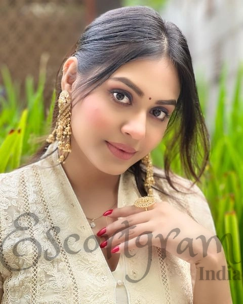 Call Girl Delhi Minakshi