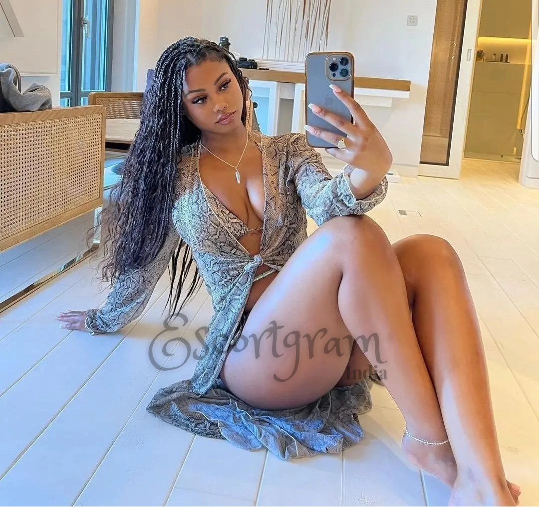 Call Girl Delhi Minakshi